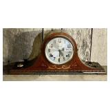 Sessions mantel clock with pendulum and key