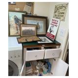 Corner cleanup lot in laundry room