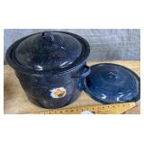 Large graniteware canner with 2 lids