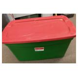 Sterilite 30 gallon tote with lid