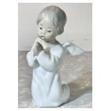 5" Lladro kneeling praying angel figure