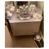 Contents of first bathroom