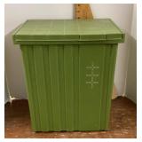 Vintage plastic hamper