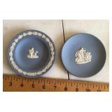 2 Wedgwood jasperware dishes