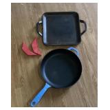 2 Lodge cast-iron pans
