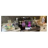 Clean up lot on kitchen counter and stovetop