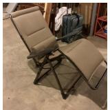 Zero gravity lounger