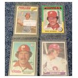 4 Mike Schmidt baseball cards