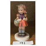 Hummel figurine School Girl