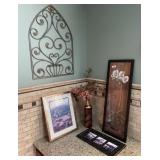 Home dï¿½cor group in master bathroom