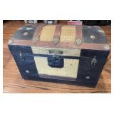 Antique trunk 30"