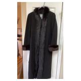 Marvin Richards fur-trimmed ladies