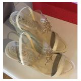 NEW New York Transit sandals Size 8