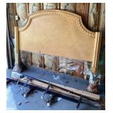 4-poster king size bed