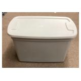 18 gallon storage tote with lid