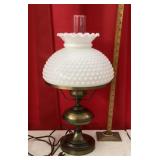 Table lamp with milk glass hobnail shade