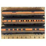 3 HO passenger cars --unbranded
