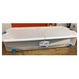 Wheeled under bed storage tote