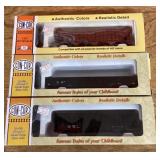3 Con-Cor HO train cars