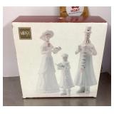 Mikasa Holiday Elegance carolers