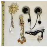 4 costume jewelry brooches