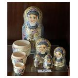 Russian nesting dolls 7.5" tall --5 dolls