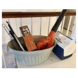 Ice tub, LED patio umbrella light, B&D blower,