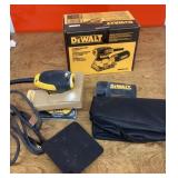 DeWalt palm sander