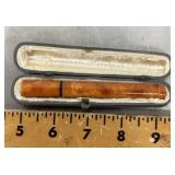 Amber cigarette holder