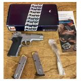 Smith & Wesson Model 4006 40 caliber pistol