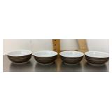 4 Corning glass bowls
