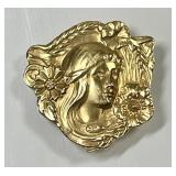 14k gold repousse brooch