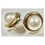 14k gold pierced pearl earrings