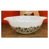 Pyrex Crazy Daisy mixing bowl
