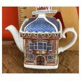 Sadler English Country House teapot