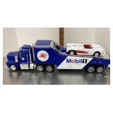 Mobil truck hauler with car