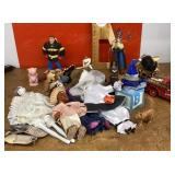 Dolls and toys cleanup lot