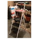 Folding stepstool