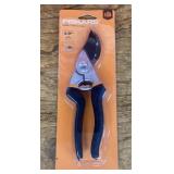 Fiskars pruner