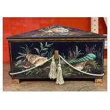 Decorative box with lid