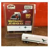 2 HO scale trailers