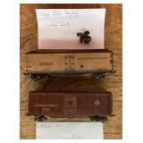 2 HO scale box cars