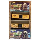 2 Athearn HO scale box cars
