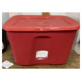 Red 18 gallon tote with lid