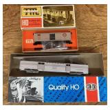 2 HO scale train car kits