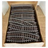 Lionel curved track-- 168 pieces