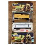 2 Athearn HO scale box cars