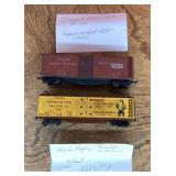2 HO scale box cars