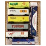 HO scale assorted billboard box cars