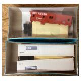 2 Athearn HO scale box car kits